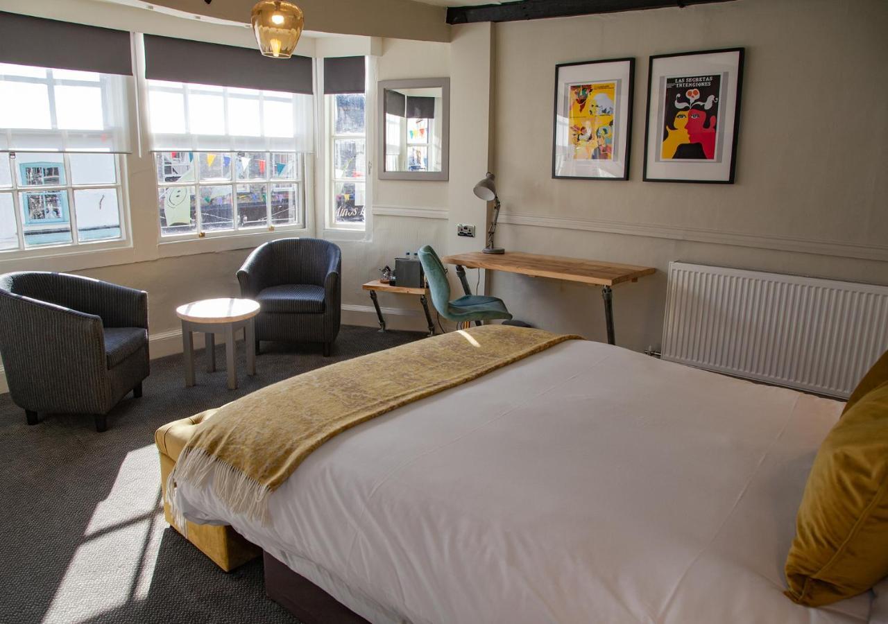 The Kings Arms Hotel Malmesbury Extérieur photo