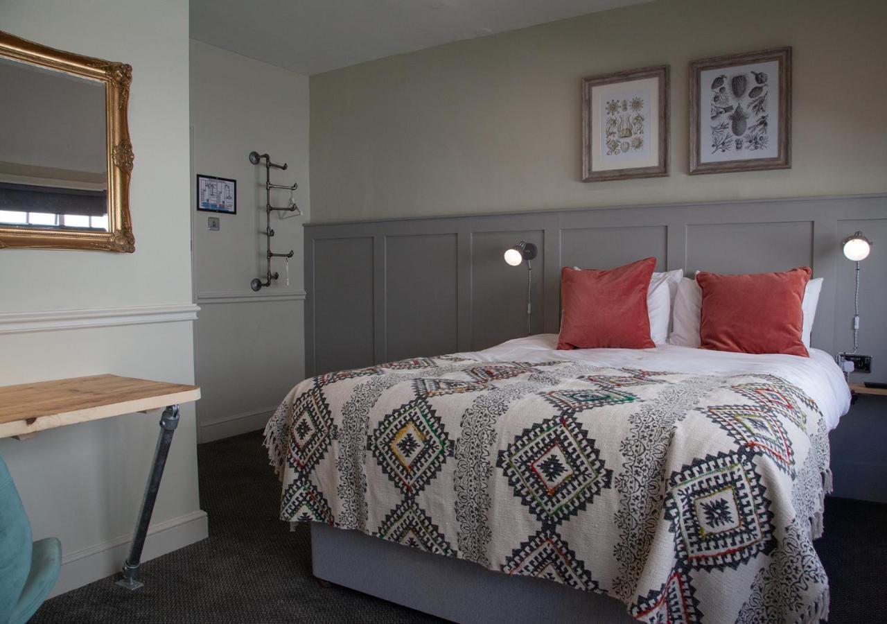The Kings Arms Hotel Malmesbury Extérieur photo