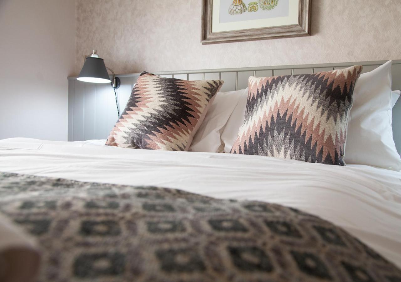 The Kings Arms Hotel Malmesbury Extérieur photo