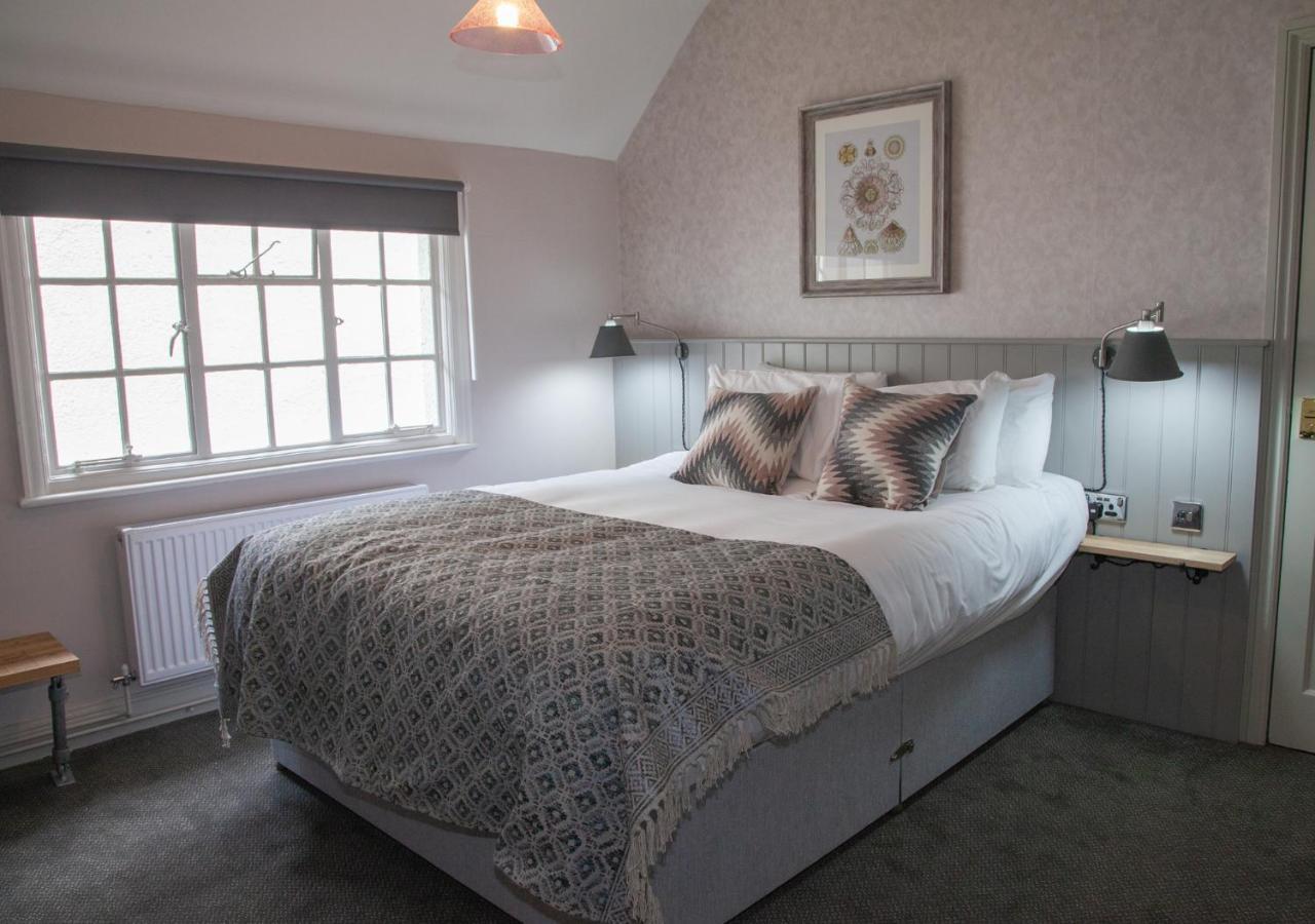 The Kings Arms Hotel Malmesbury Extérieur photo